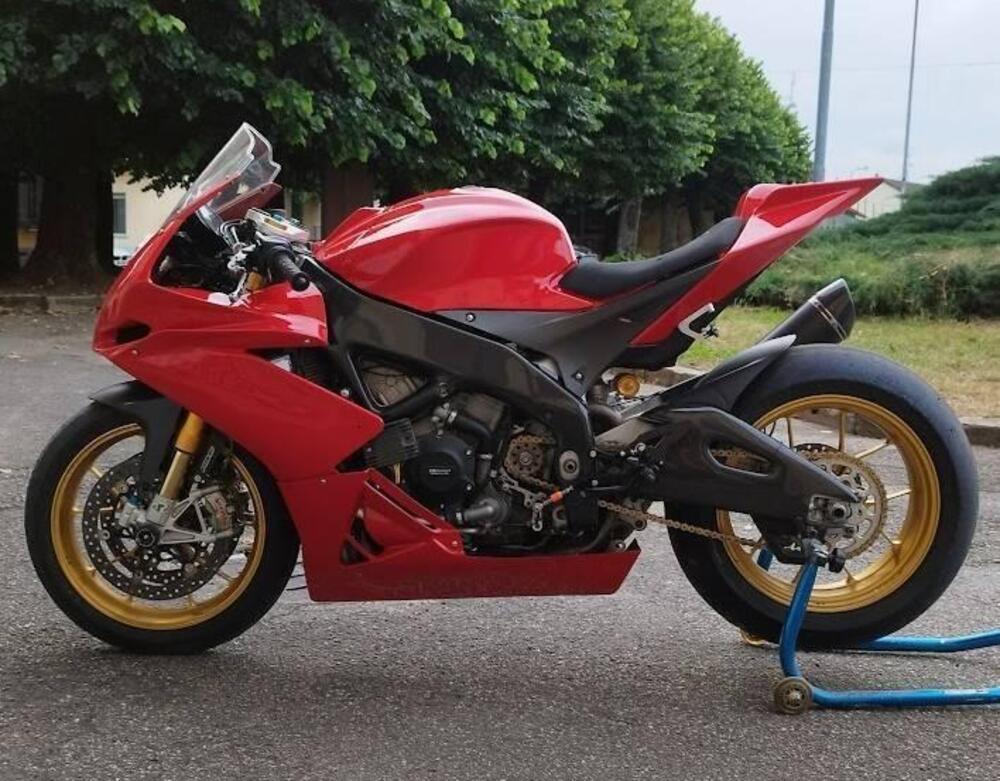 Aprilia RSV4 Factory APRC ABS (2011 - 15) (3)