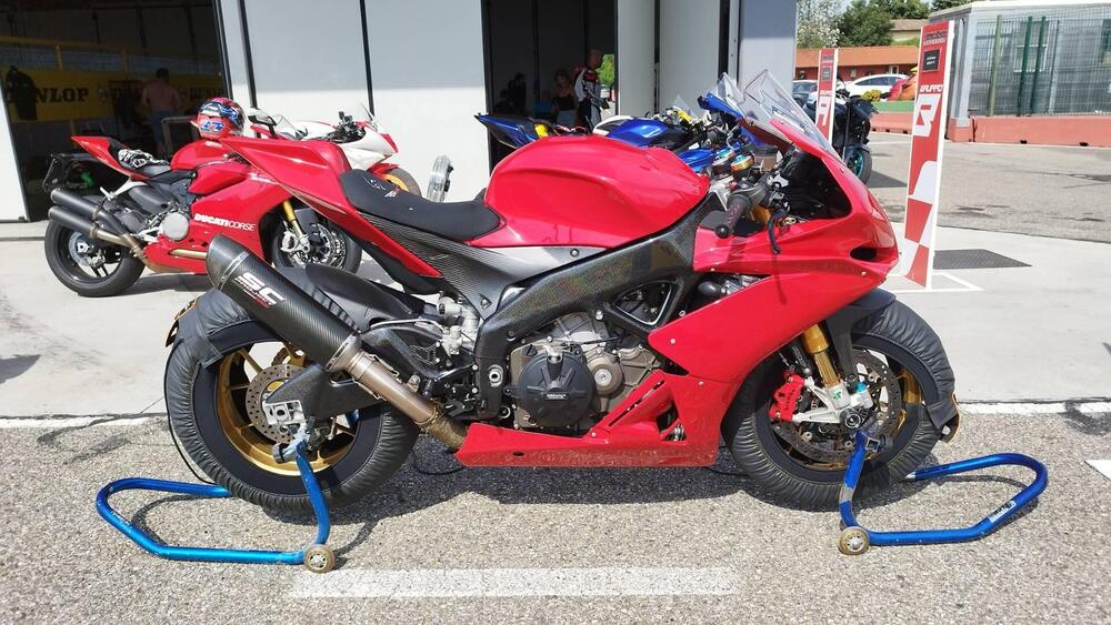 Aprilia RSV4 Factory APRC ABS (2011 - 15) (5)