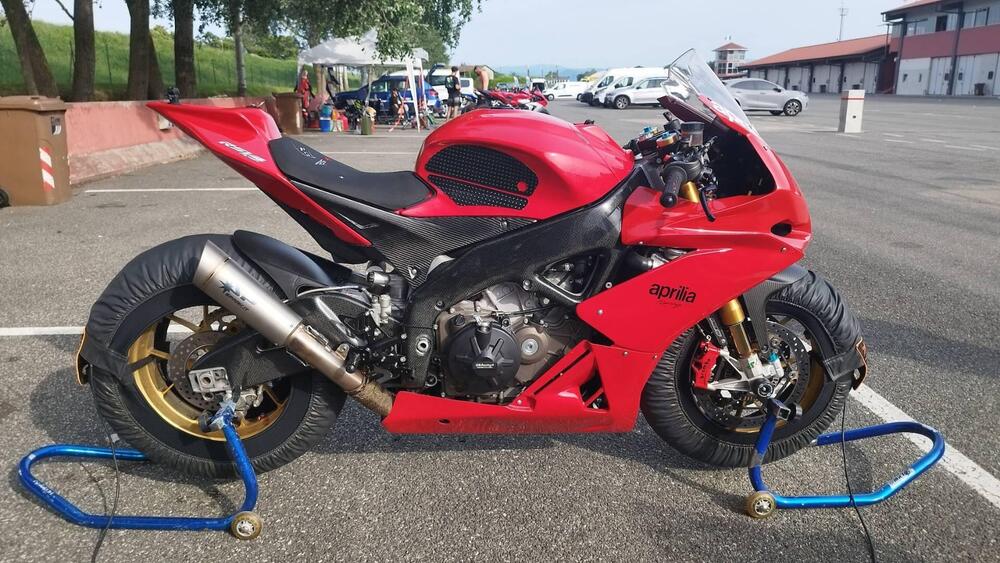 Aprilia RSV4 Factory APRC ABS (2011 - 15) (9)