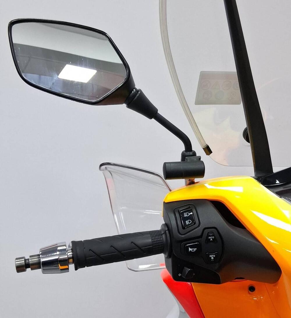 Honda SH 350 (2021 - 24) (6)