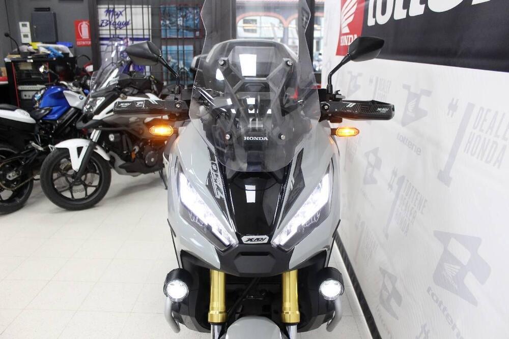 Honda X-ADV 750 DCT Travel (2021 - 24) (4)