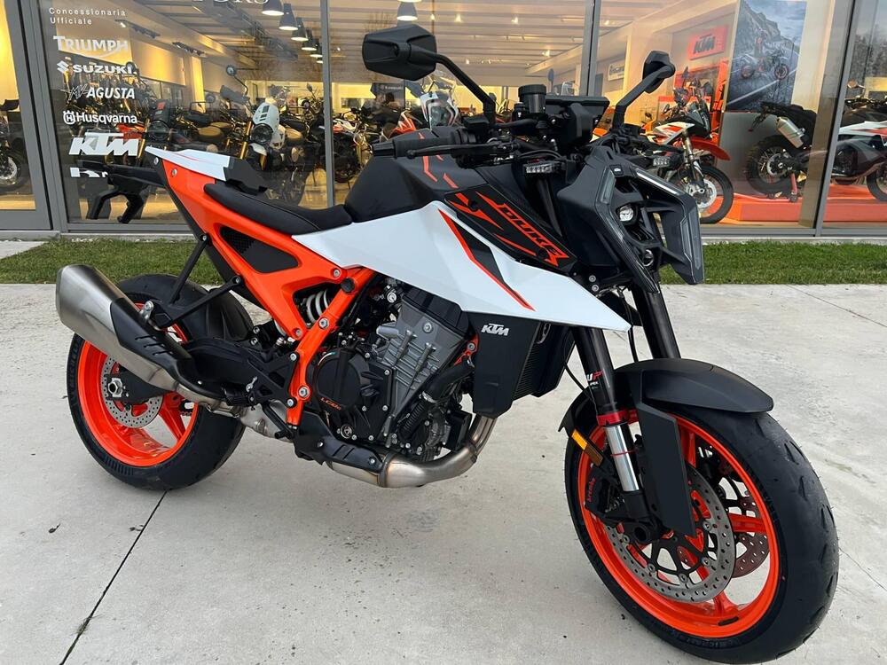 KTM 990 Duke R (2026) (3)