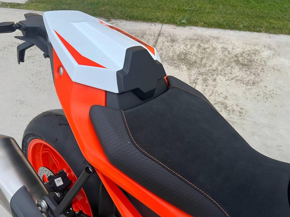 KTM 990 Duke R (2026) (5)