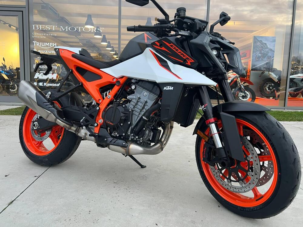 KTM 990 Duke R (2026) (8)