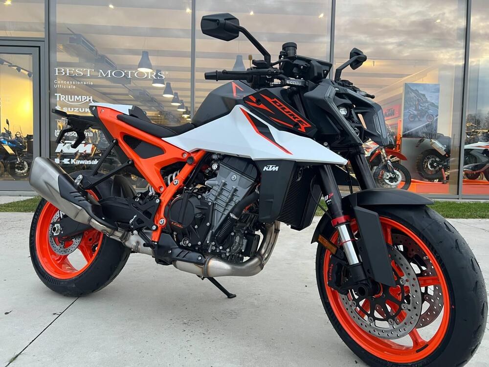 KTM 990 Duke R (2026) (9)