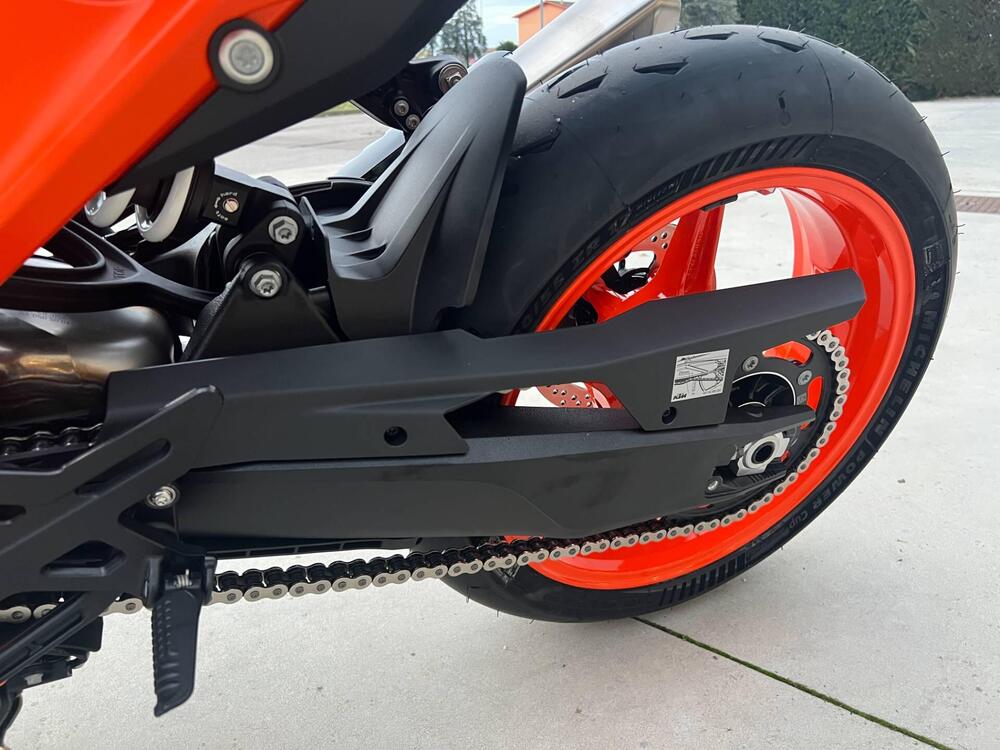 KTM 990 Duke R (2026) (12)