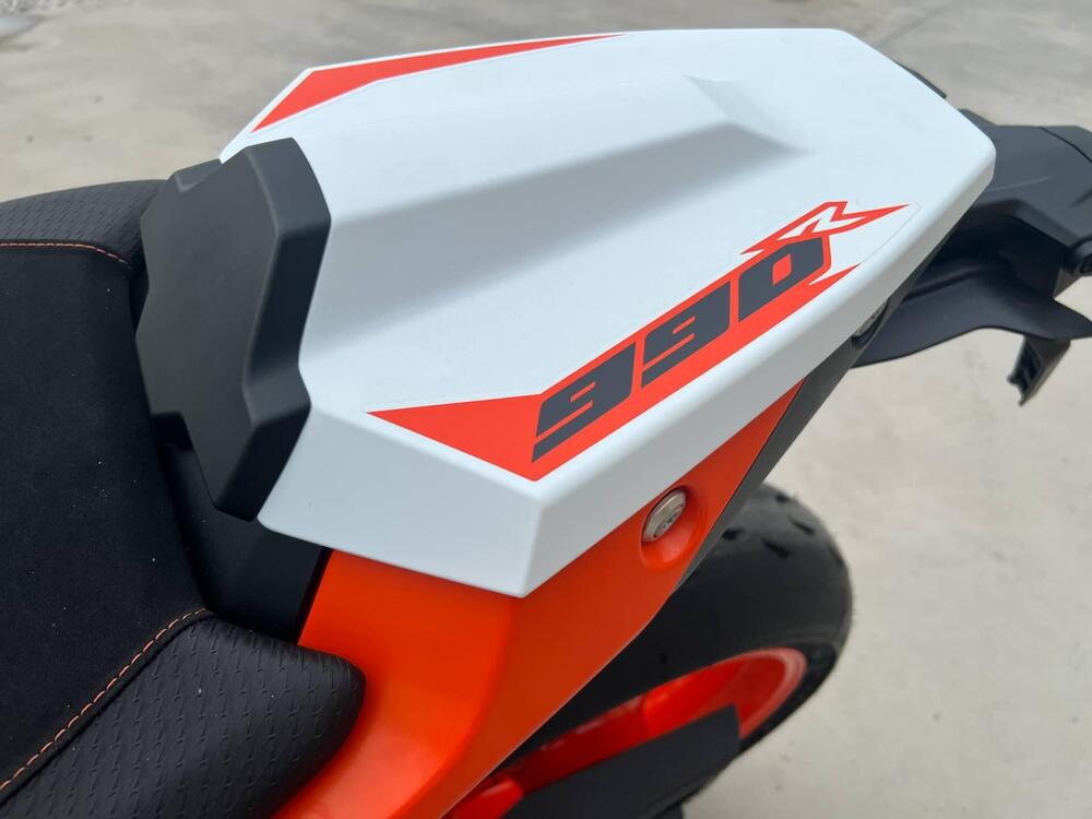 KTM 990 Duke R (2026) (13)