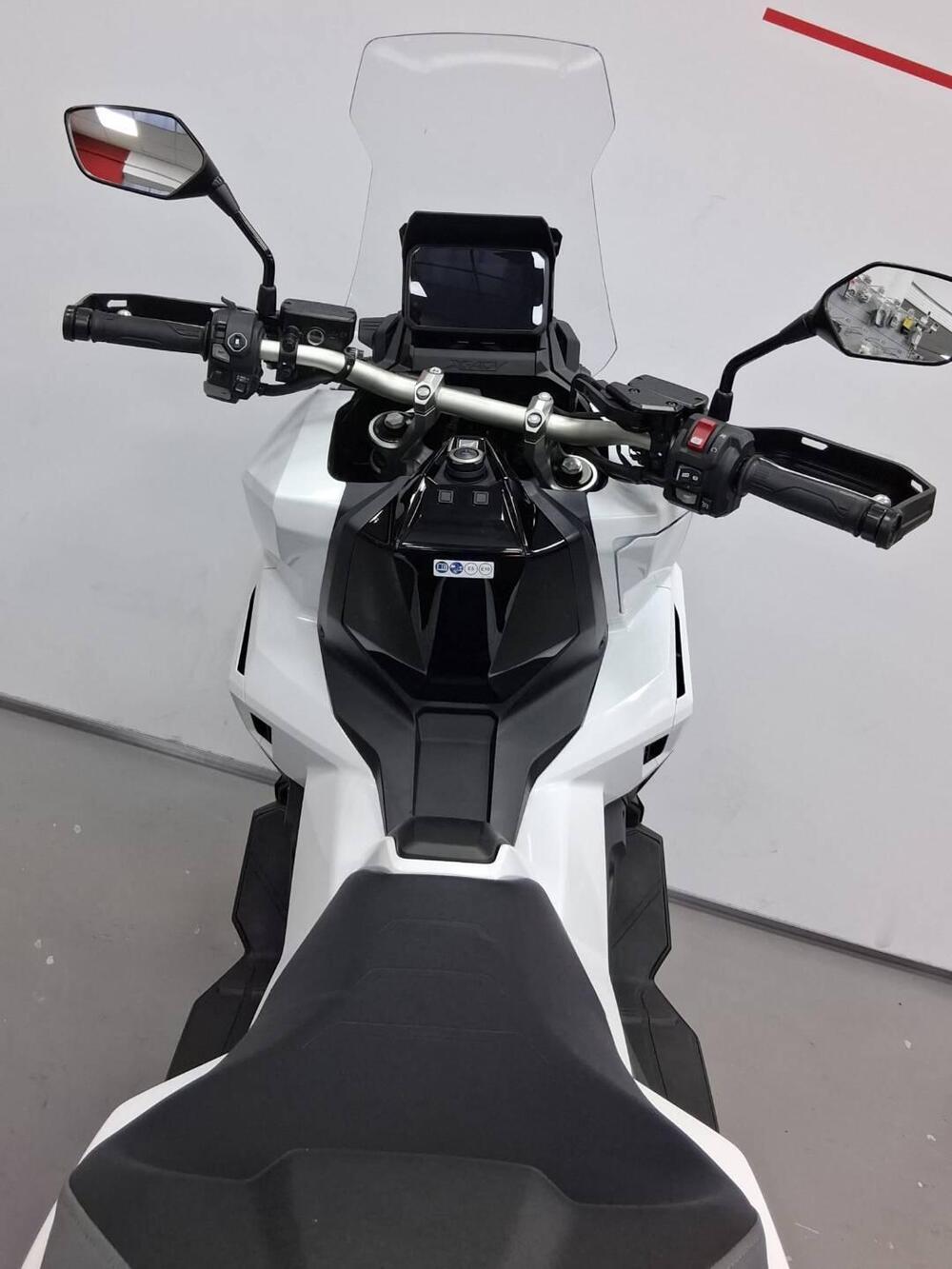 Honda X-ADV 750 (2025) (4)