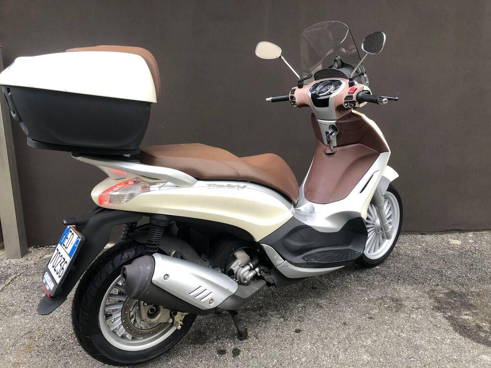 Piaggio Beverly 300 i.e. (2010 - 16) (2)