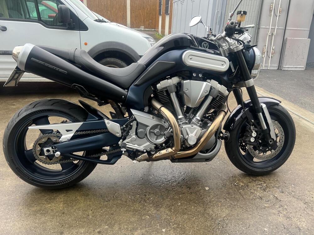 Yamaha MT-01 (2005- 11) (2)