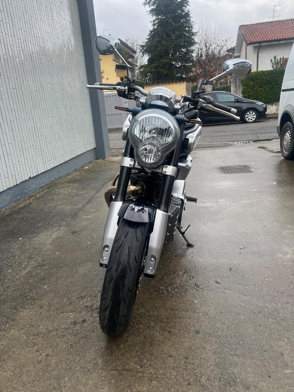 Yamaha MT-01 (2005- 11) (3)