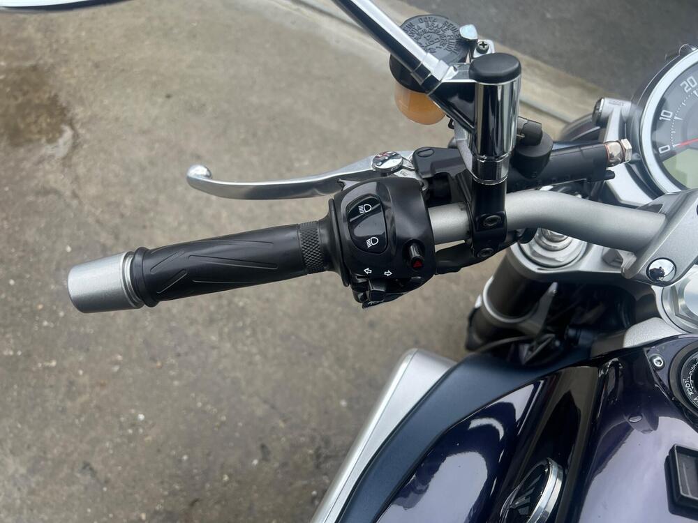 Yamaha MT-01 (2005- 11) (8)