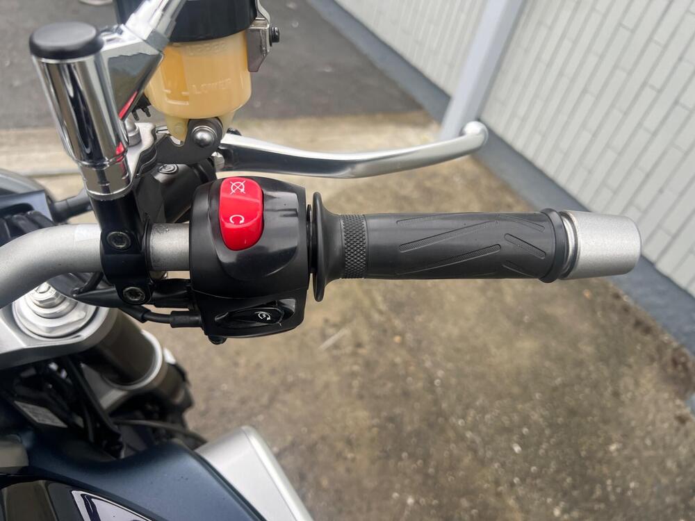 Yamaha MT-01 (2005- 11) (9)