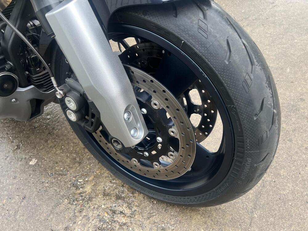 Yamaha MT-01 (2005- 11) (17)