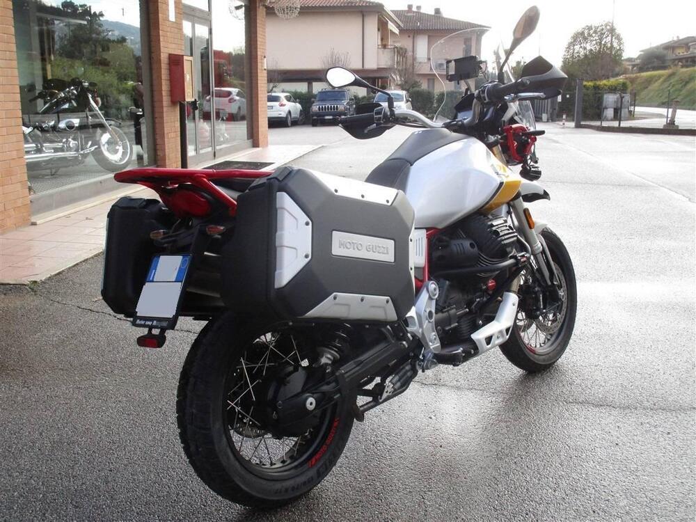 Moto Guzzi V85 TT Evocative Graphics (2019 - 20) (6)