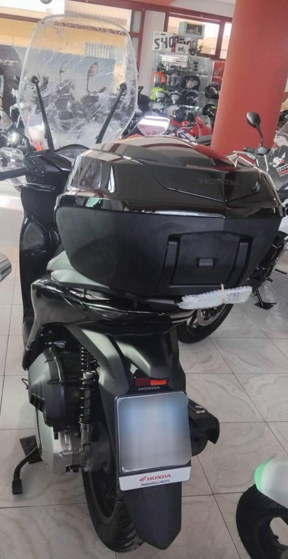 Honda SH 125i (2024 - 25) (4)