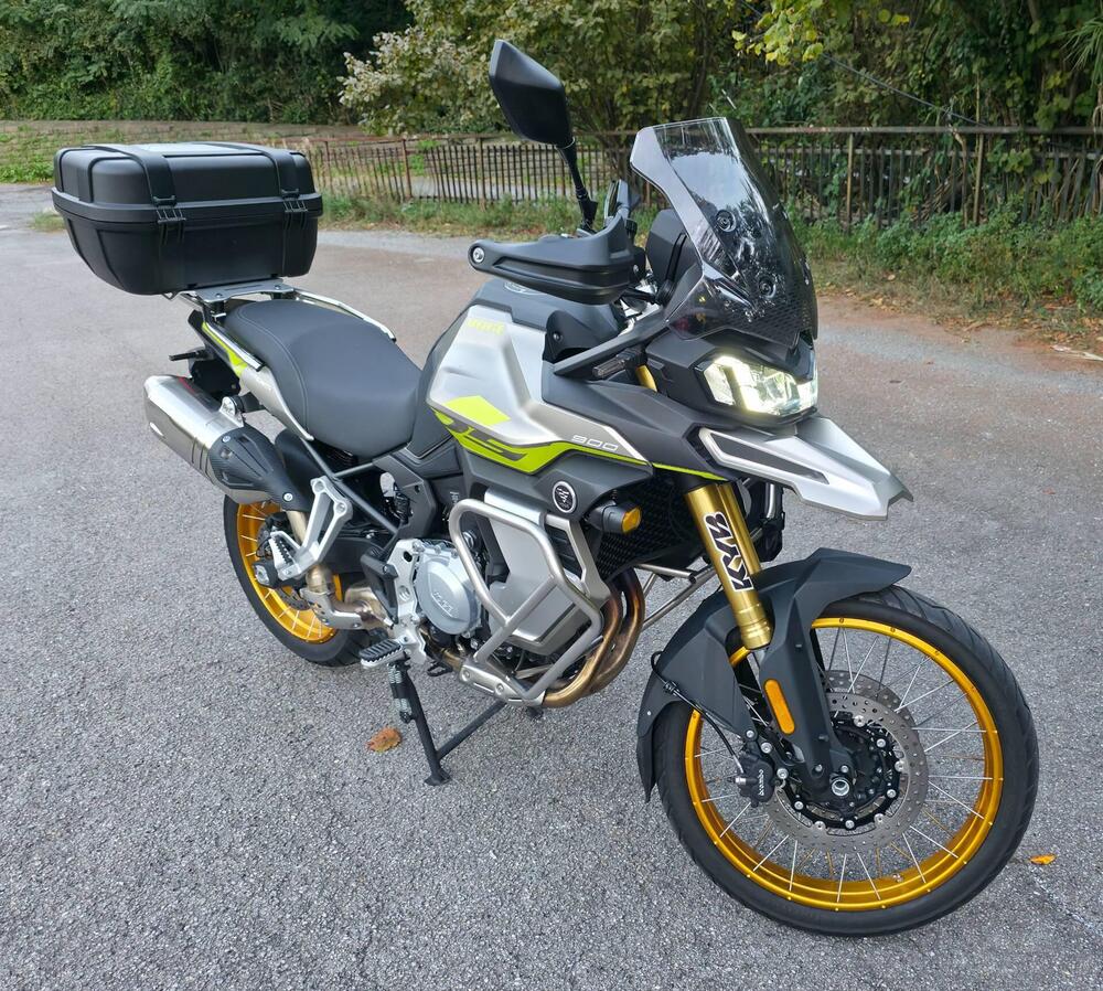 Voge Valico 900DSX (2024 - 25) (4)