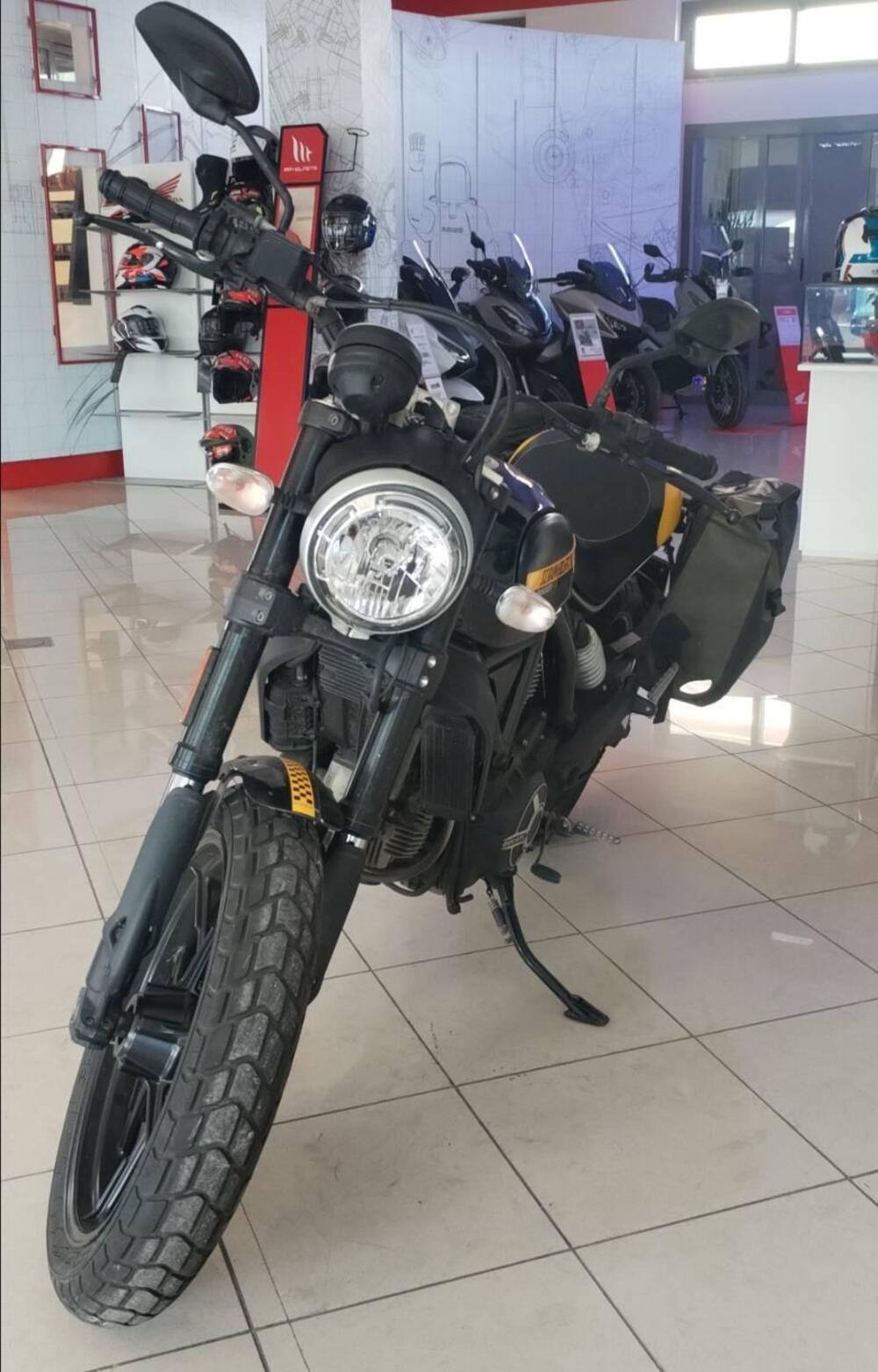 Ducati Scrambler 800 Full Throttle (2017 - 21) (2)