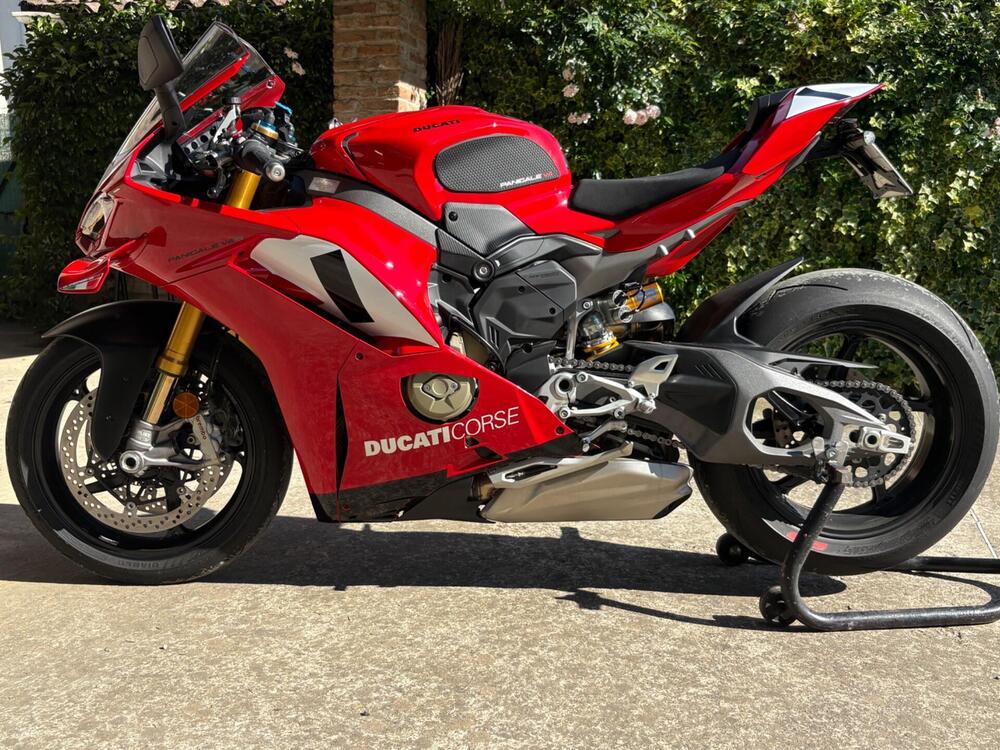 Ducati Panigale V4 S (2025) (3)