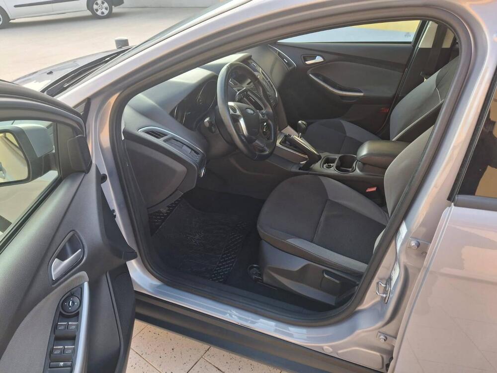 Ford Focus Station Wagon usata a Foggia (7)