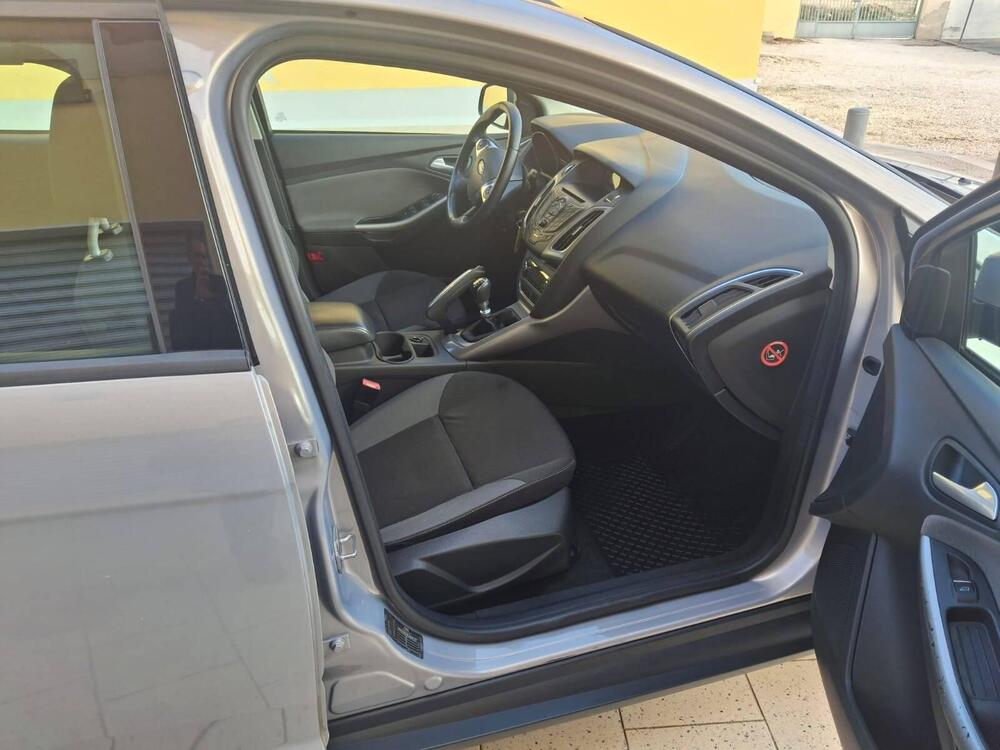 Ford Focus Station Wagon usata a Foggia (8)