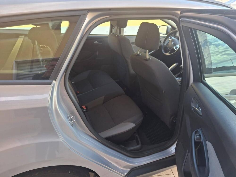 Ford Focus Station Wagon usata a Foggia (10)
