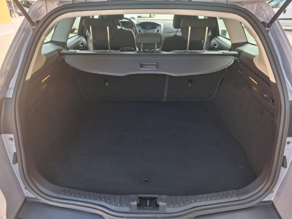 Ford Focus Station Wagon usata a Foggia (14)