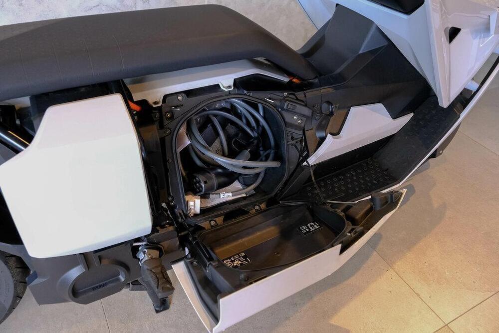 Bmw CE 04 (2021 - 25) (11)