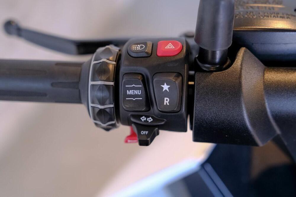 Bmw CE 04 (2021 - 25) (5)