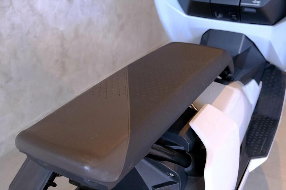 Bmw CE 04 (2021 - 25) (12)