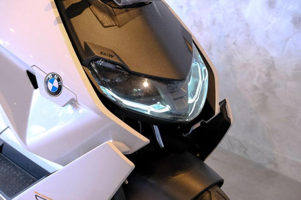 Bmw CE 04 (2021 - 25) (15)