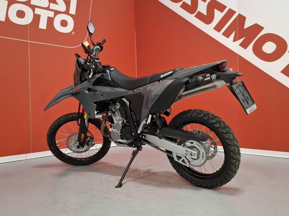 Suzuki DR-Z4S (2025) (2)