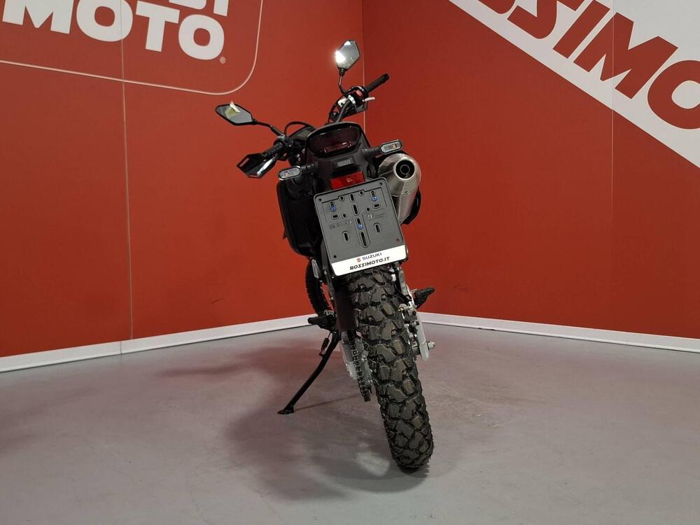 Suzuki DR-Z4S (2025) (4)