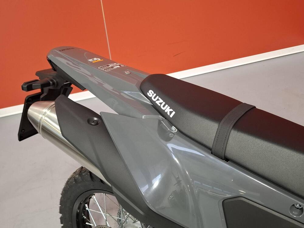 Suzuki DR-Z4S (2025) (13)