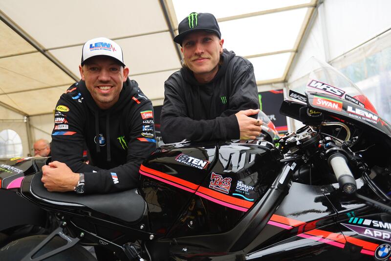 Todd, Hickman e 8Ten Racing ancora insieme per il 2026: TT, North West 200 e BSB nel mirino!