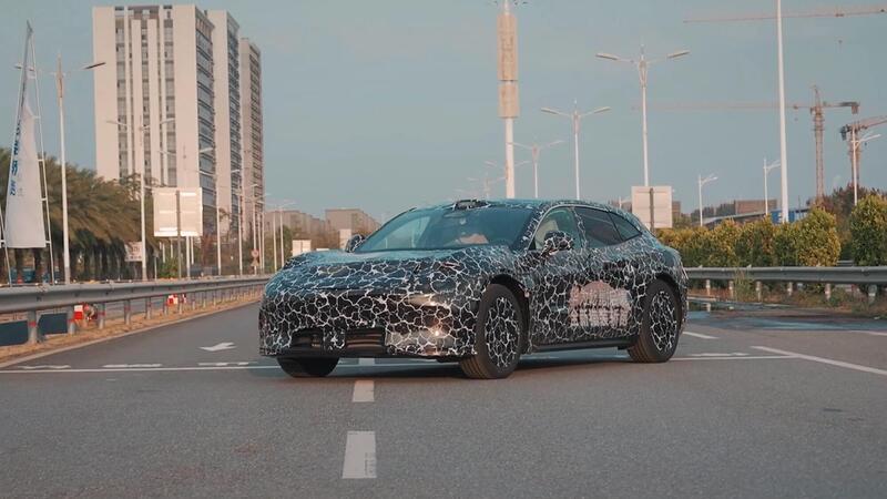 Huawei lancia la sua prima wagon elettrica: tecnologia da 140.000 euro a un terzo del prezzo