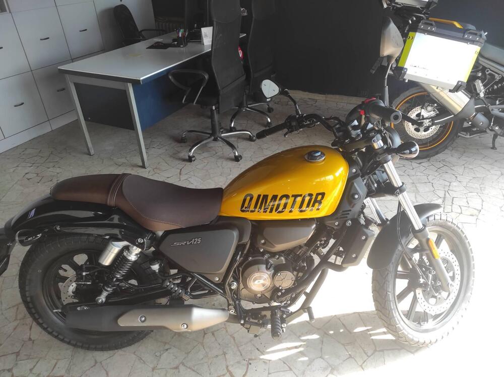 QJ Motor SRV 125 (2025) (2)