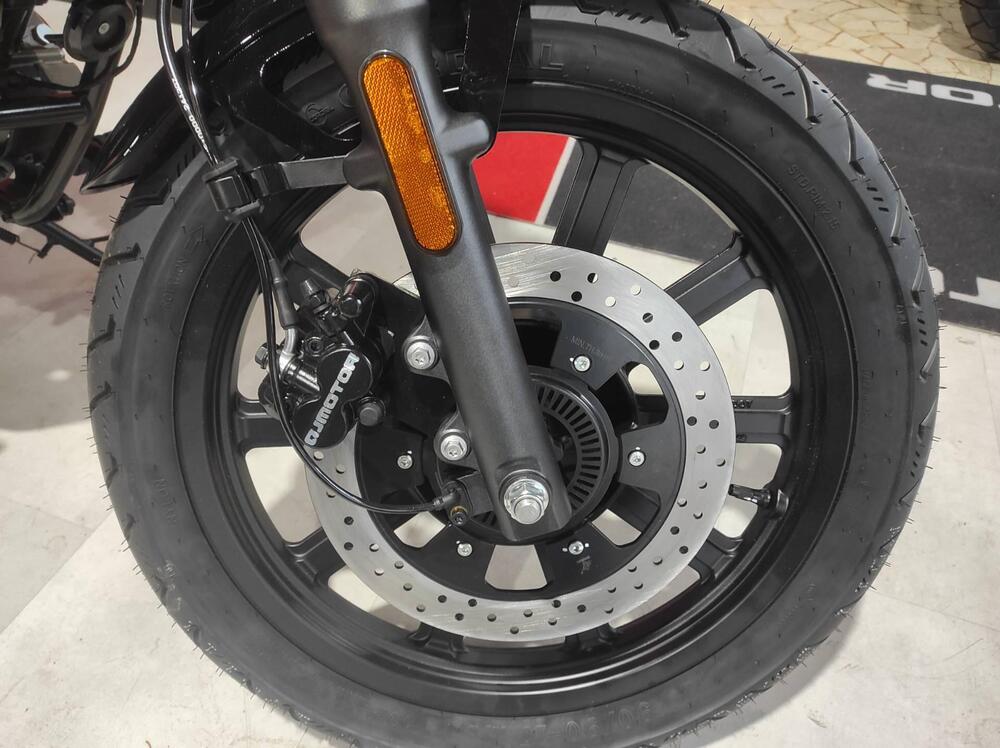 QJ Motor SRV 125 (2025) (4)