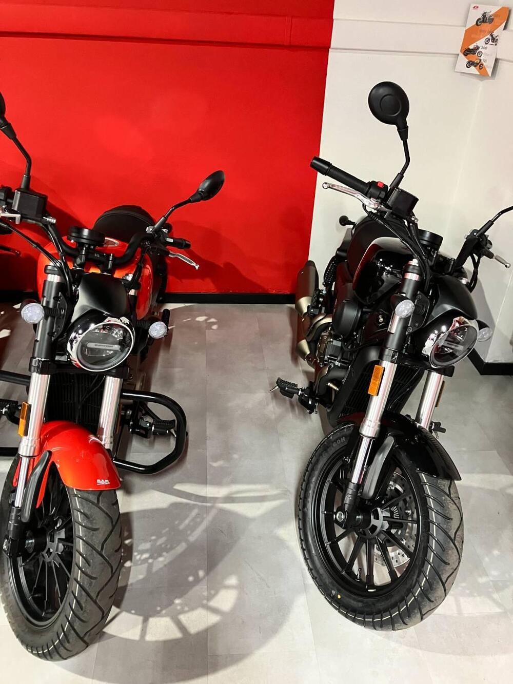 QJ Motor SRV 300 (2023 - 25)