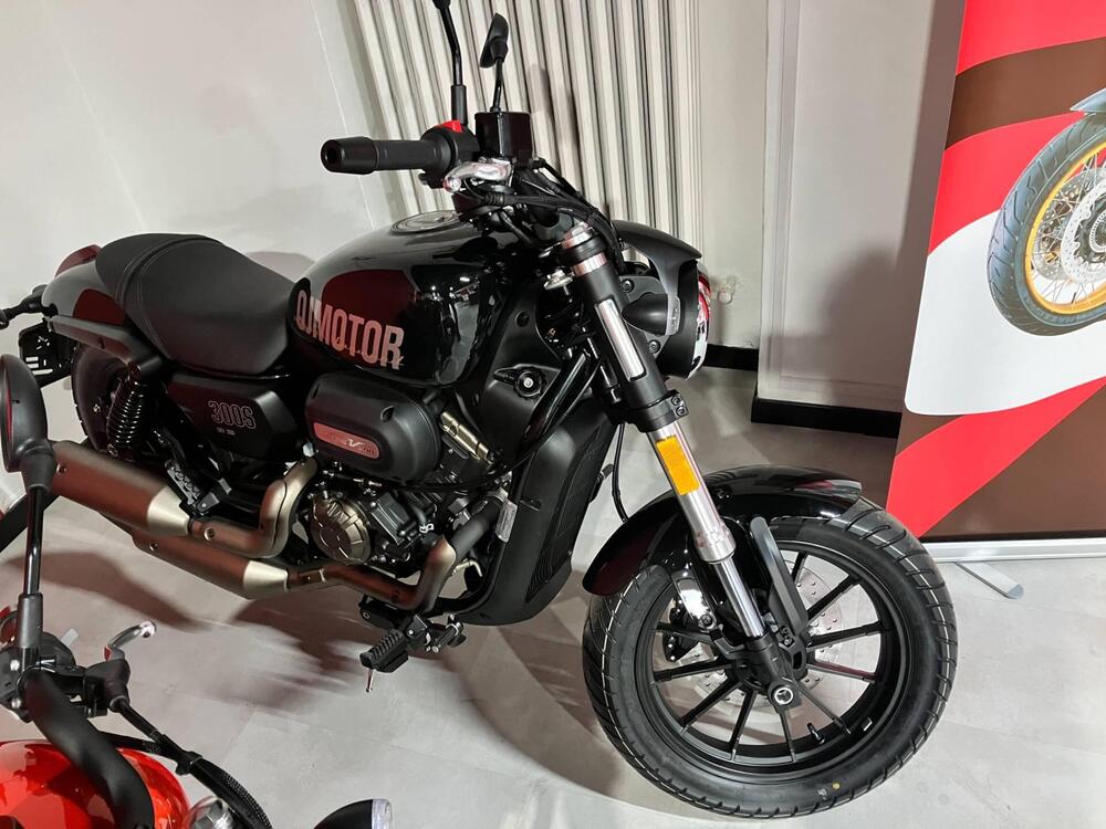 QJ Motor SRV 300 (2023 - 25) (2)