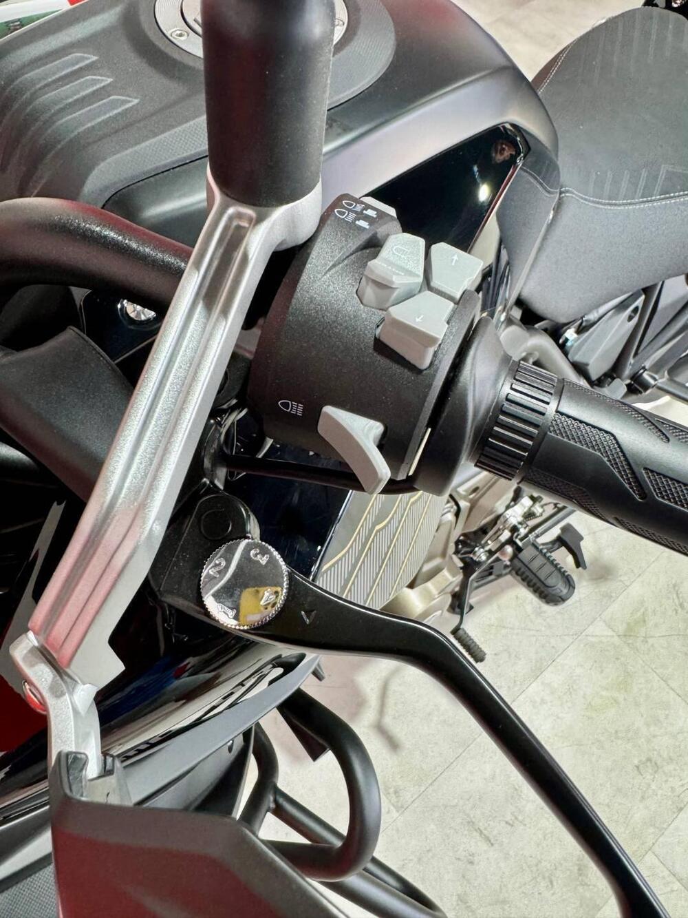 QJ Motor SRT 700 SX (2025) (13)