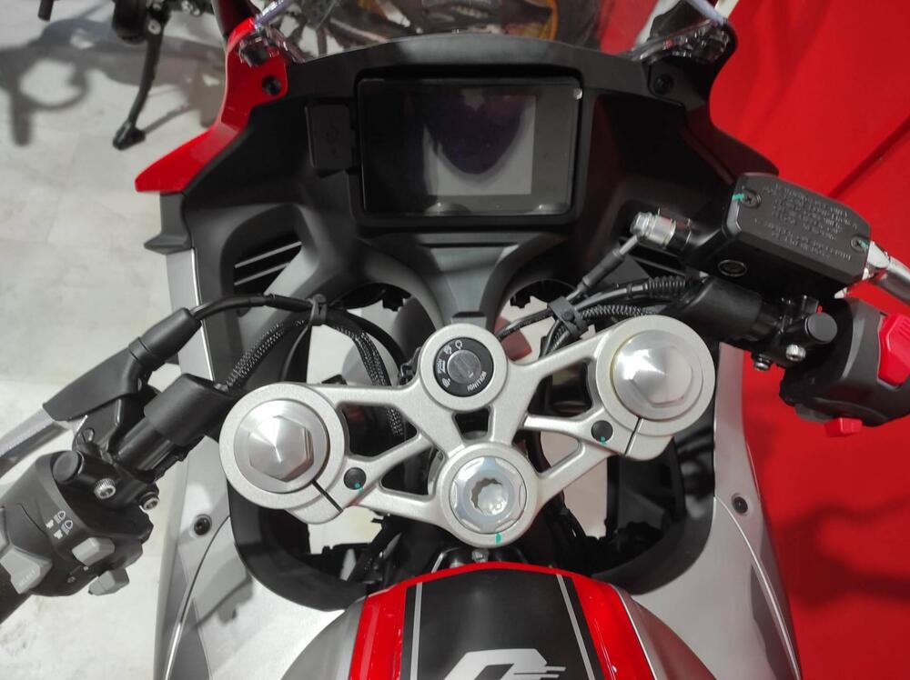 QJ Motor SRK 125 R (2025) (5)