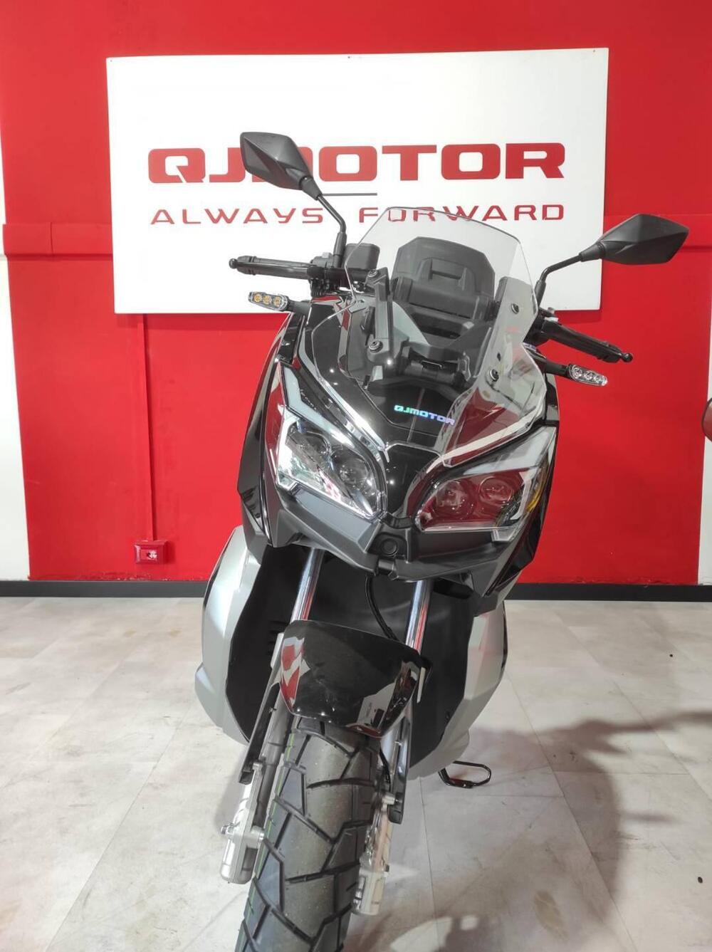 QJ Motor ATR 125 (2025) (2)