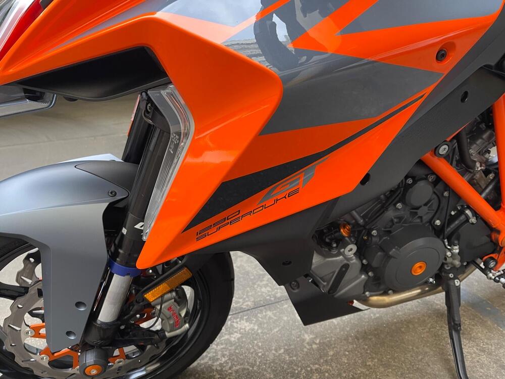 KTM 1290 Super Duke GT (2022 - 25) (9)