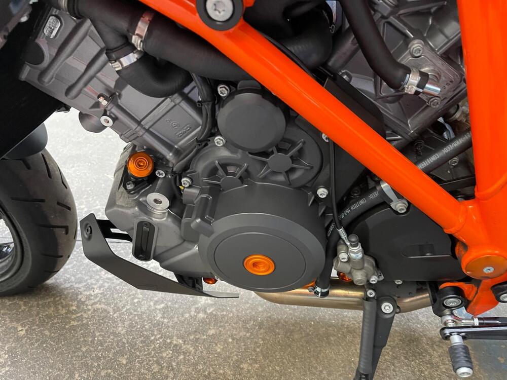KTM 1290 Super Duke GT (2022 - 25) (10)