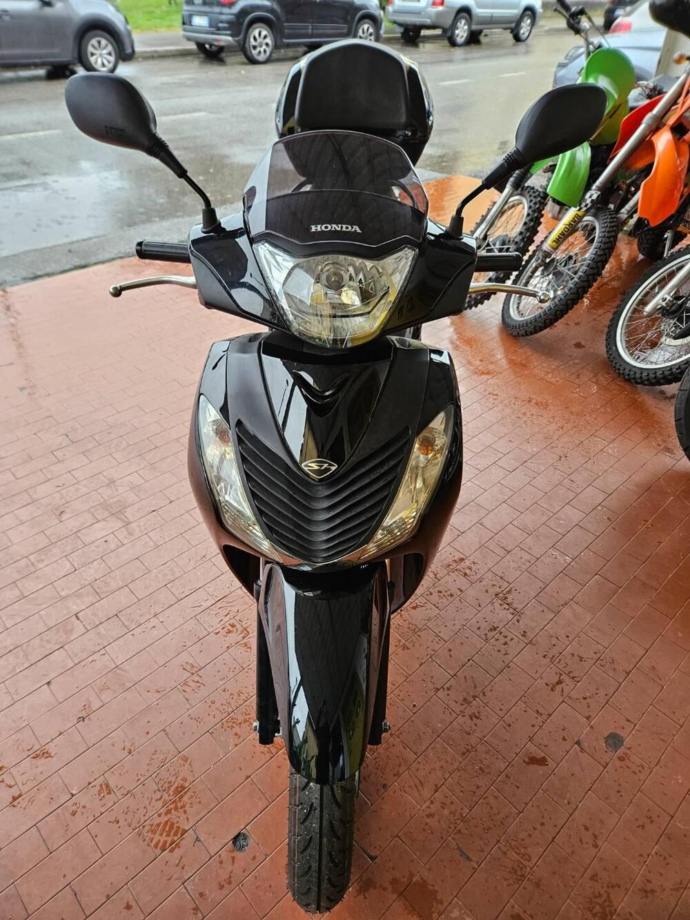 Honda SH 150 i (2009 - 12) (3)