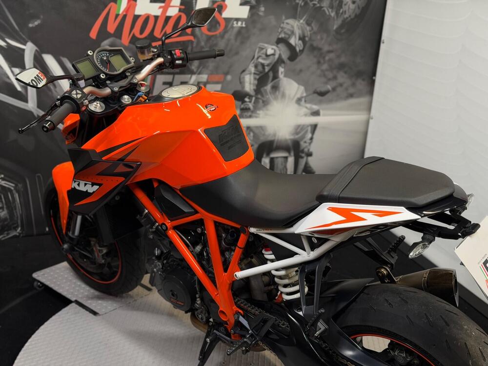 KTM 1290 Super Duke R ABS (2014 - 16) (11)