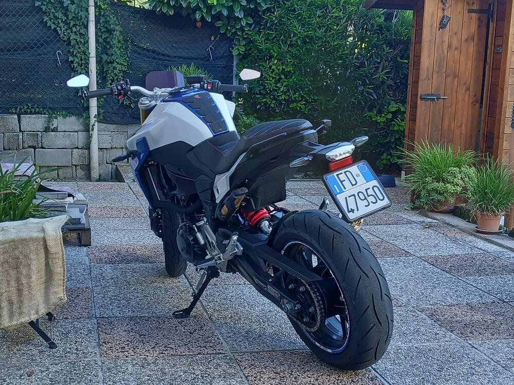 Bmw F 900 R (2021 - 24) (4)