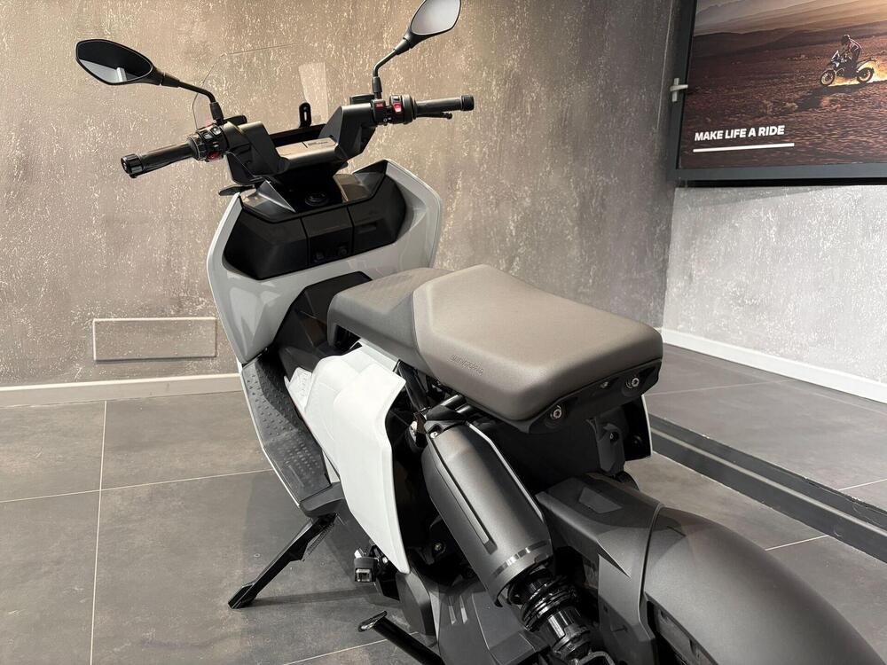 Bmw CE 04 (2021 - 25) (5)