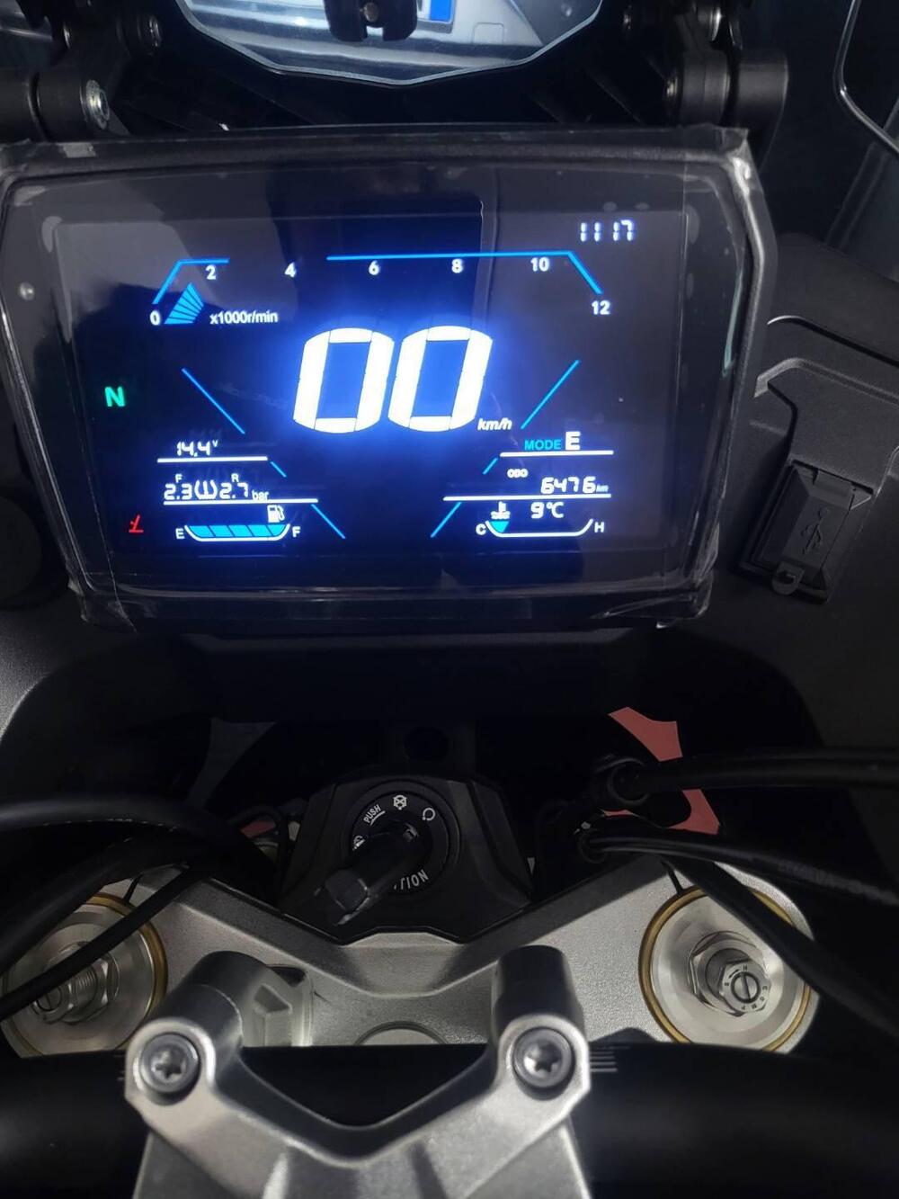 Voge Valico 625DSX (2025) (2)